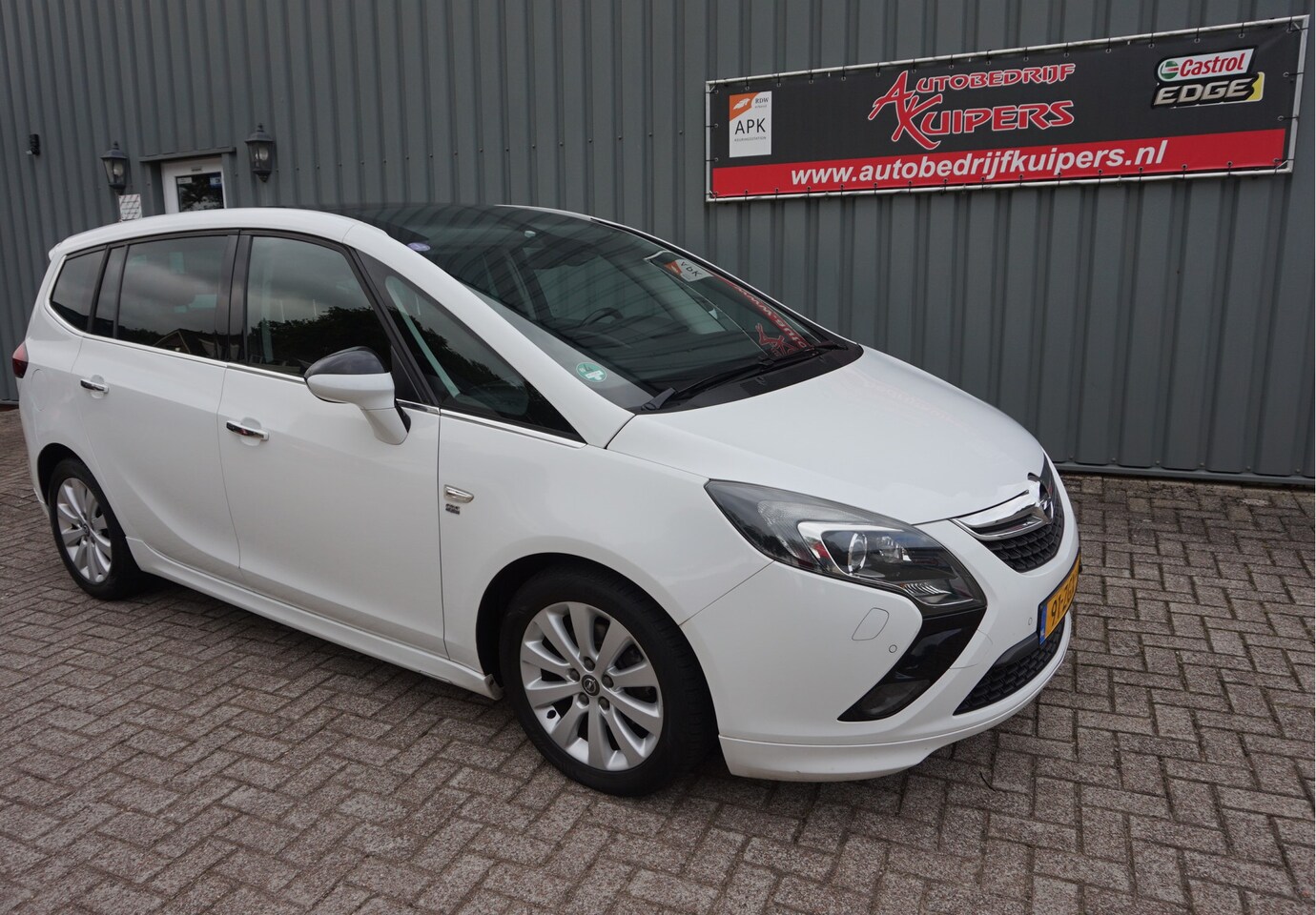 Opel Zafira Tourer - 1.4 Cosmo Opc 7 Persoons Airco.Cruise.Pdc.Navi.Pano.Trekhaak - AutoWereld.nl