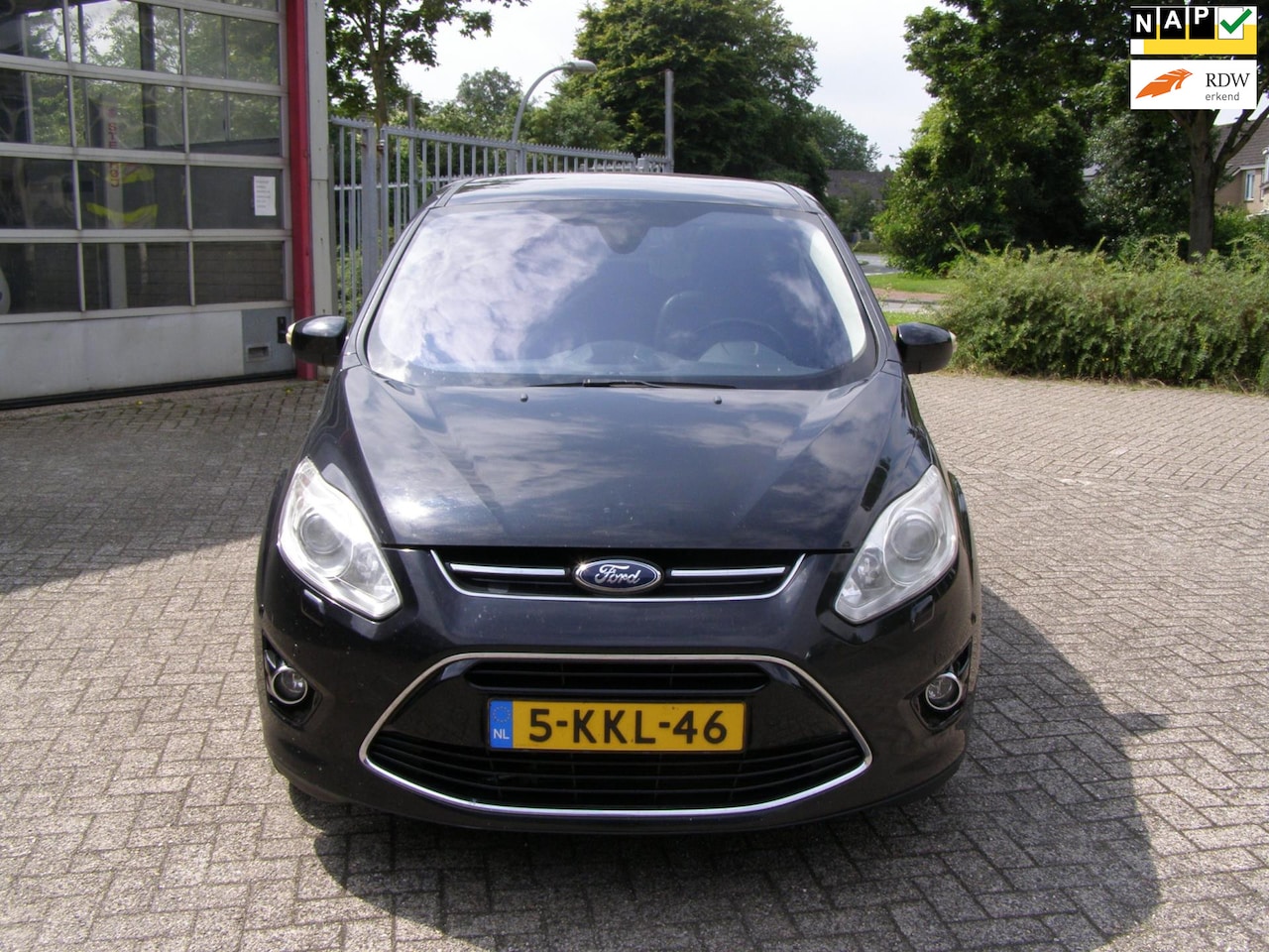 Ford C-Max - 1.0 Titanium motor maakt een tikkend geluid - AutoWereld.nl