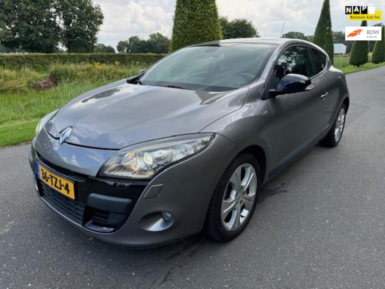 Renault Mégane Coupé - 1.6 Parisienne 1.6 Parisienne - AutoWereld.nl