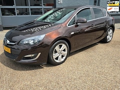 Opel Astra - 1.7 CDTi S/S Business + BOEKJES NAVI 130 PK 2014