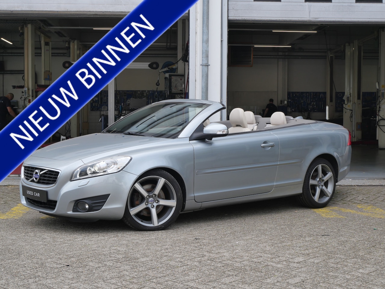 Volvo C70 Convertible - 2.4i Intro Edition | Apple CarPlay | Camera - AutoWereld.nl