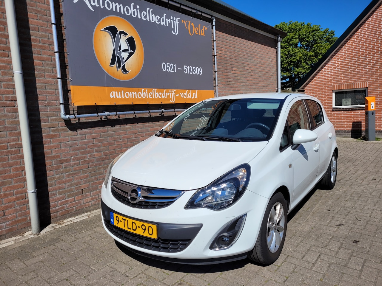 Opel Corsa - 1.2 EcoFlex  Design Edition LPG 1.2 EcoFlex Design Edition LPG (klepstoter lawaai) - AutoWereld.nl