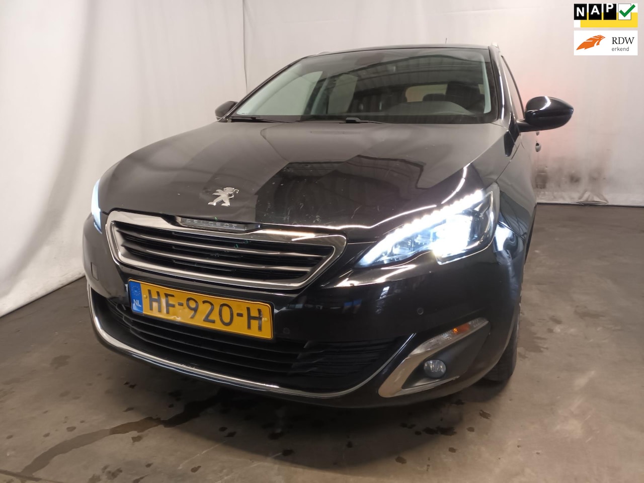 Peugeot 308 SW - 1.2 PureTech Blue Lease Premium - Clima - Parkeersens. - Trekhaak - AutoWereld.nl