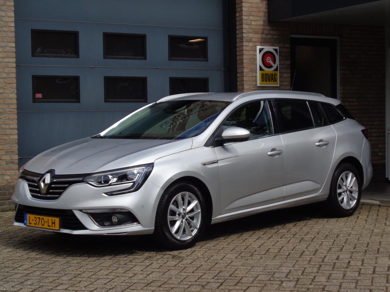 Renault Mégane Estate - 1.3 TCe | Camera | Navi | Trekhaak | Dode hoek | Groot scherm - AutoWereld.nl