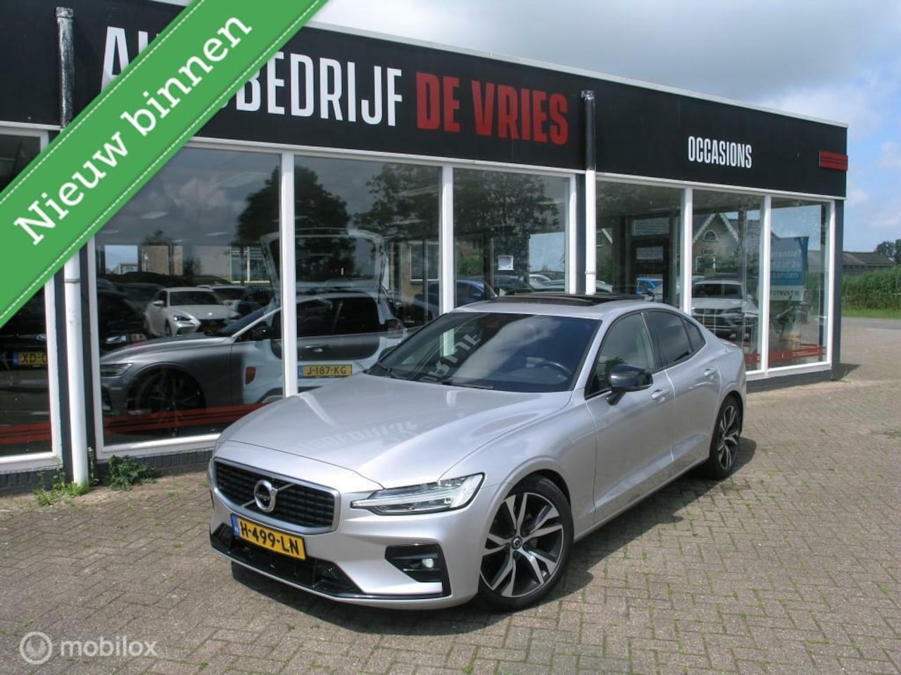 Volvo S60 - 2.0 T4 R-Design Pilot-Assist/Panodak/Leder/Memory/NAP - AutoWereld.nl