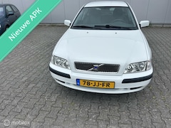 Volvo S40 - 1.6 in nieuwstaat