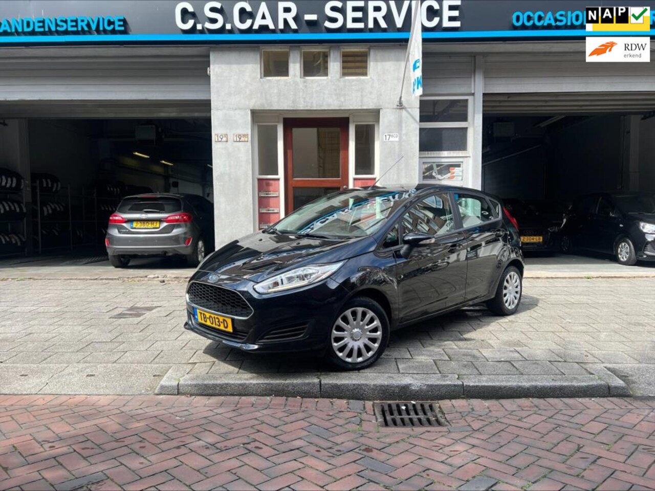 Ford Fiesta - 1.0 Titanium AIRCO|STOELVEWARMING|5DEURS - AutoWereld.nl