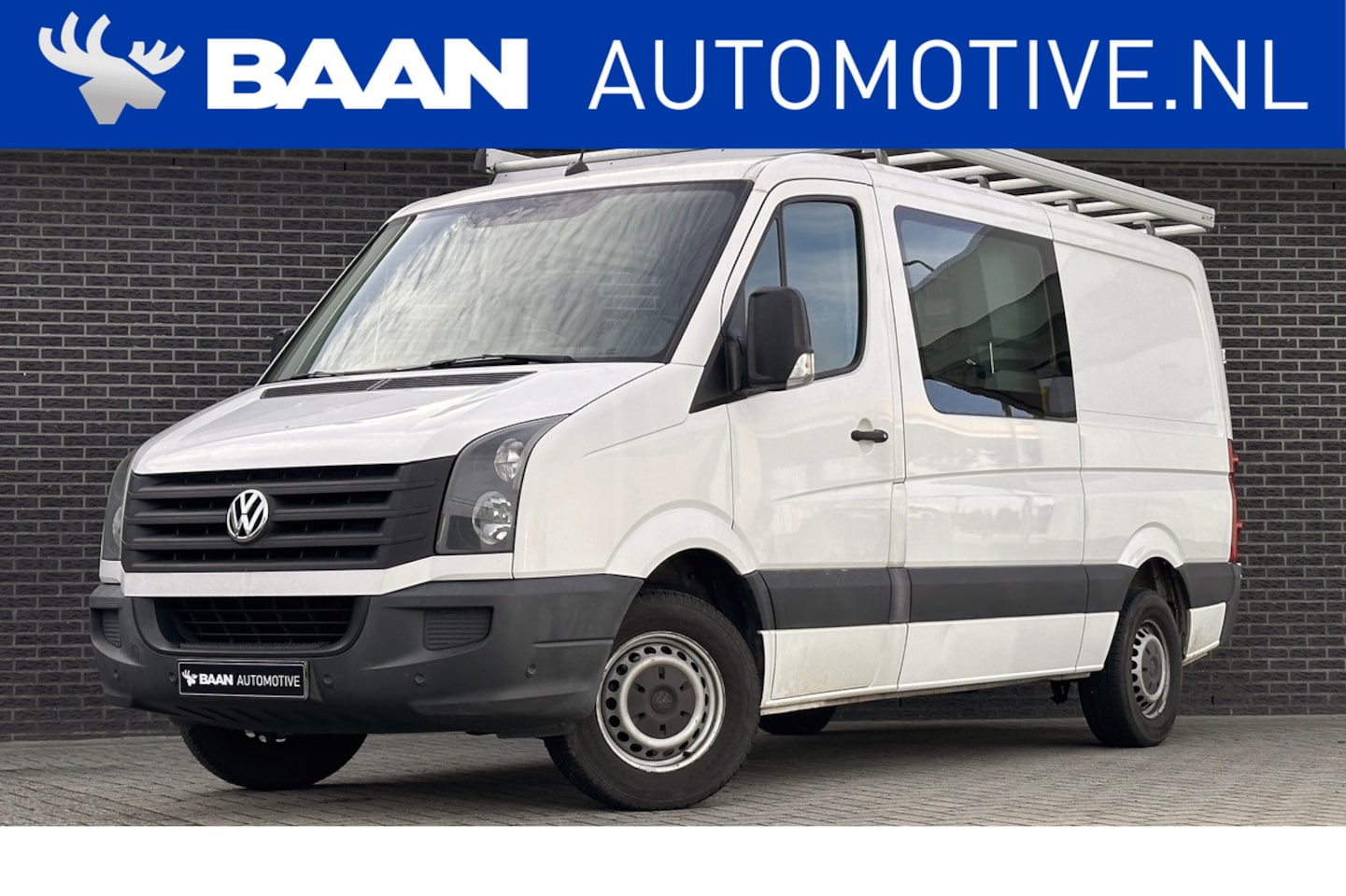 Volkswagen Crafter - 35 2.0 TDI L2H1 DC | Imperiaal | PDC | Airco | Trekhaak | Radio - AutoWereld.nl