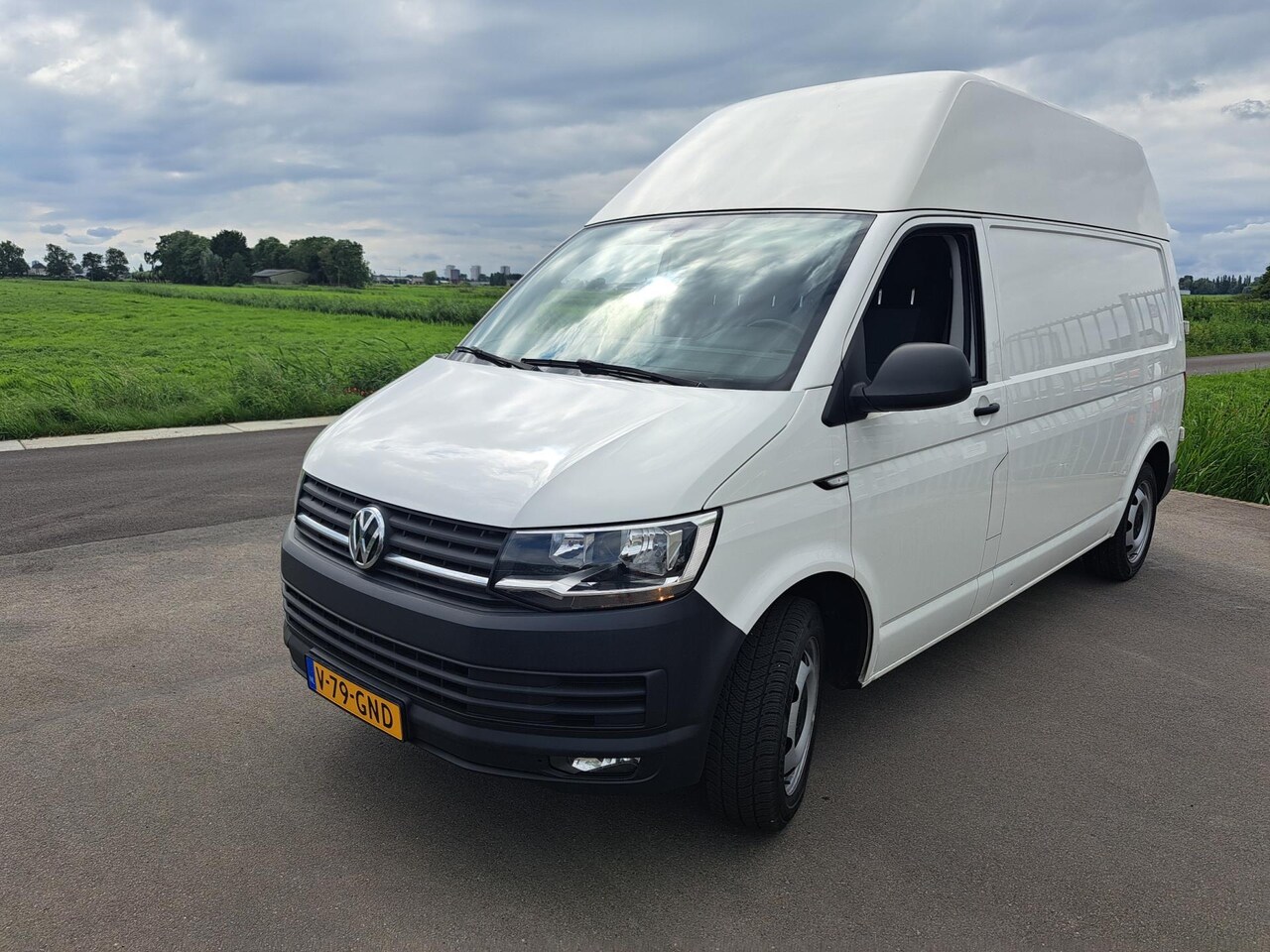 Volkswagen Transporter - 2.0 BENZINE IDEAAL VOOR CAMPER - AutoWereld.nl