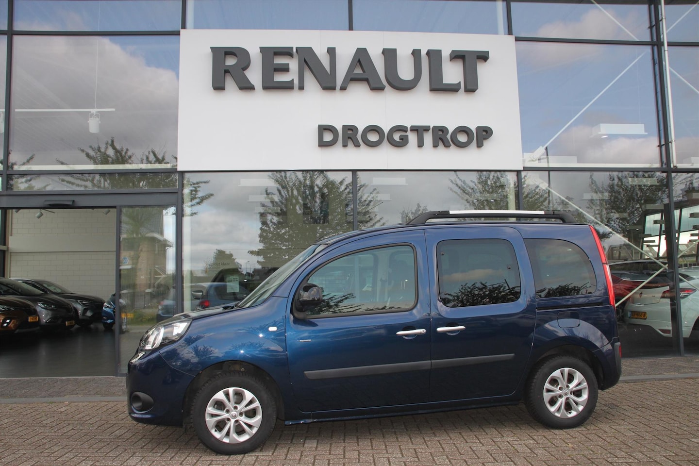 Renault Kangoo - 115PK-LIMITED-70DKM-CLIMA-CRUISE-LMV-MISTLAMPEN- - AutoWereld.nl