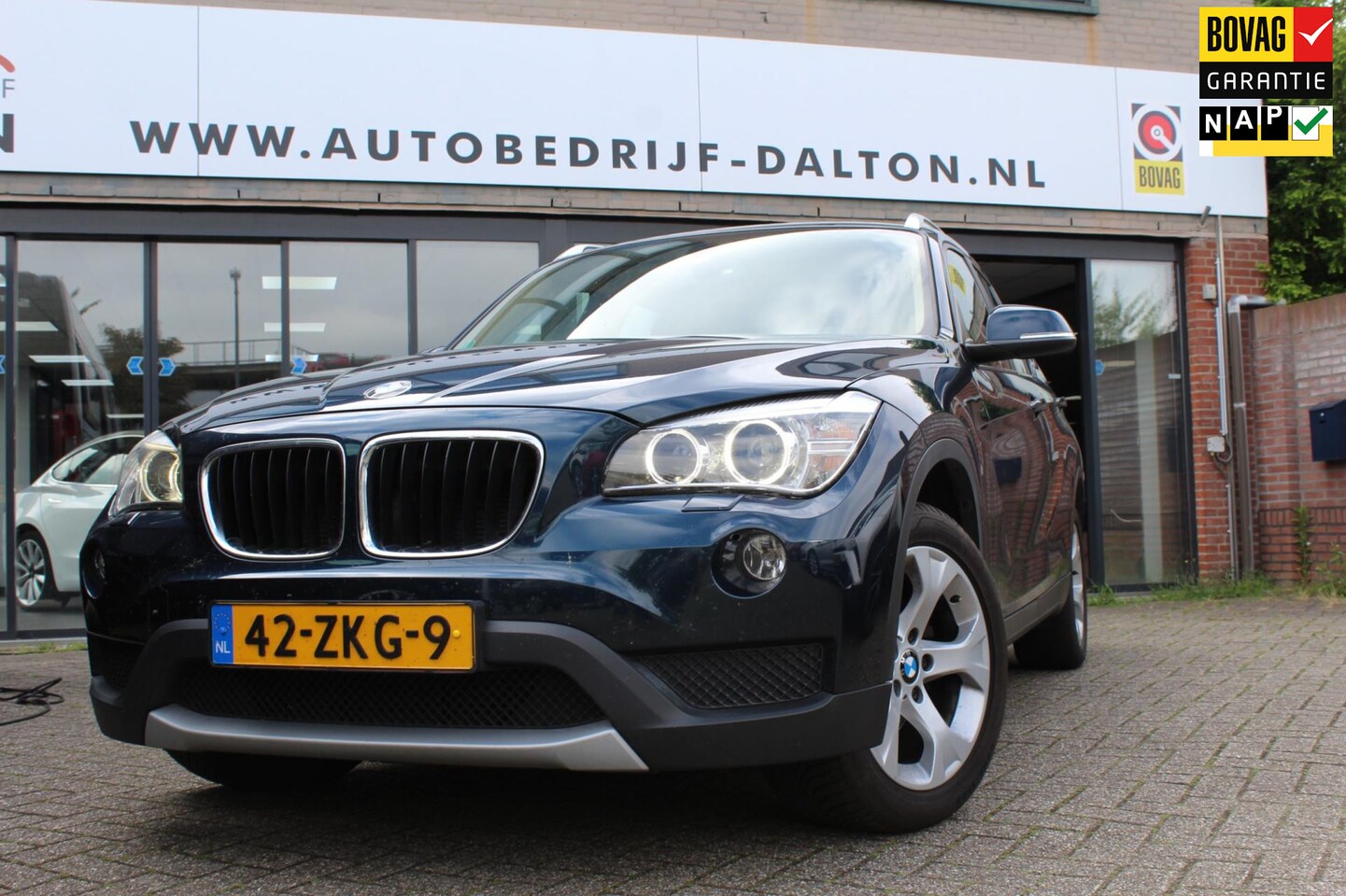 BMW X1 - SDrive20i 184 PK Upgrade Edition NAVIGATIE / LAGE KM! - AutoWereld.nl