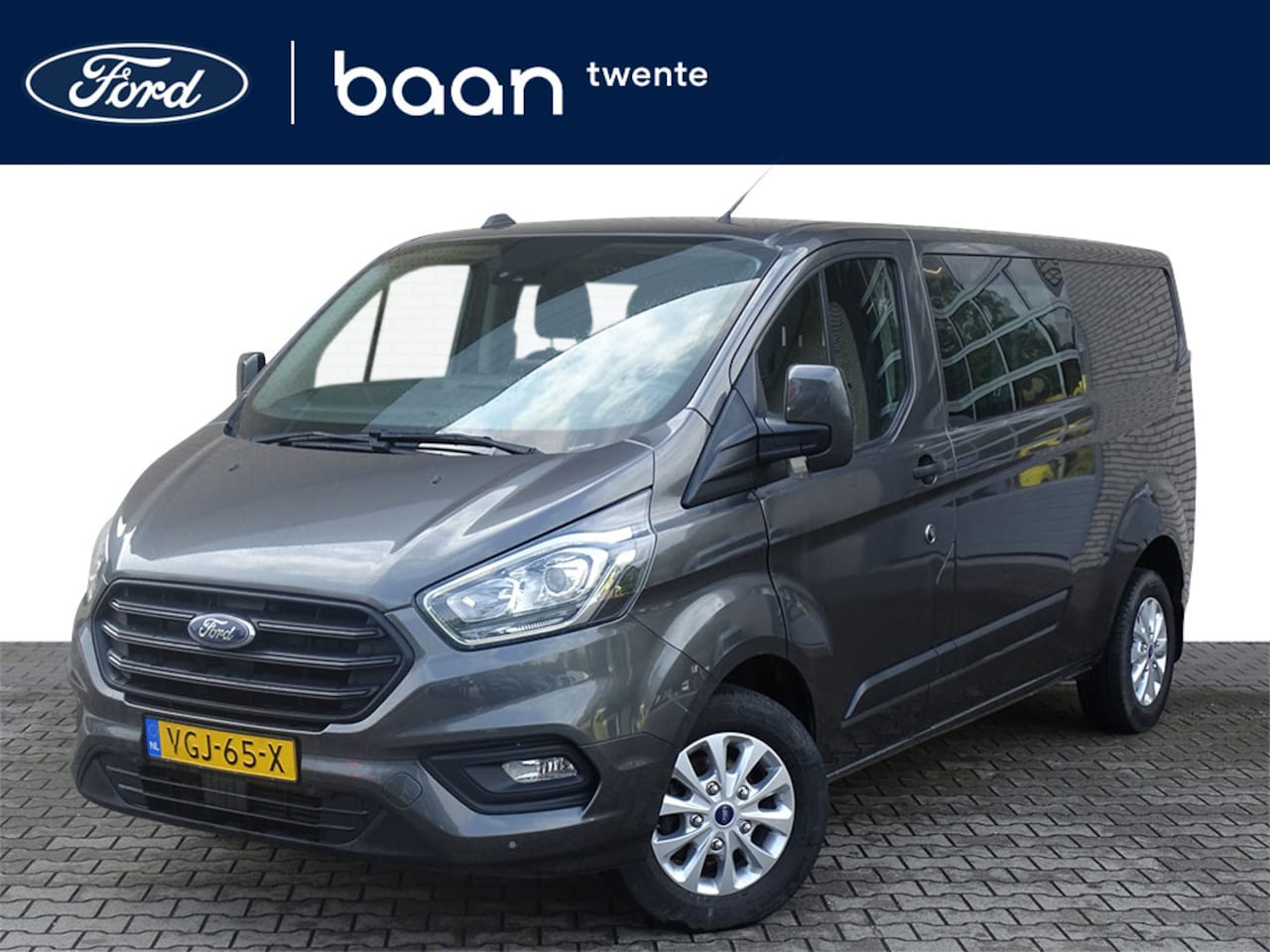 Ford Transit Custom - 300 L2H1 2.0 TDCI 170pk Trend DC trekhaak / bijrijdersbank / voorruitver. / blis / airco / - AutoWereld.nl