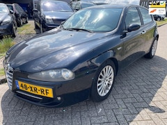 Alfa Romeo 147 - 1.6 T.Spark Business