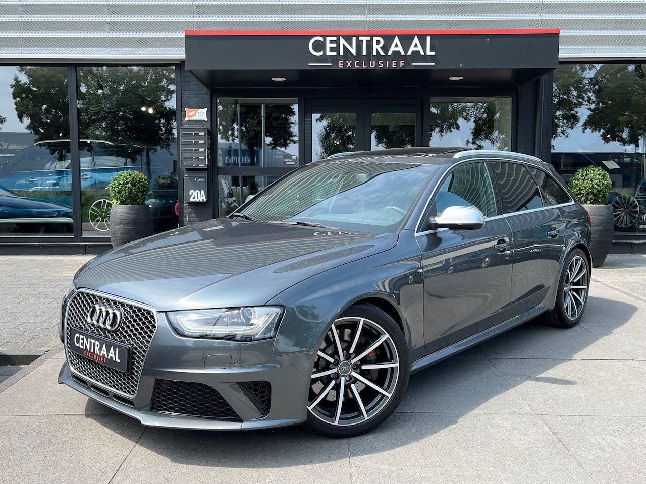 Audi RS4 - Avant 4.2 FSI Quattro 450PK|Pano|B&O|Carbon|Camera|Keyless|Leder - AutoWereld.nl