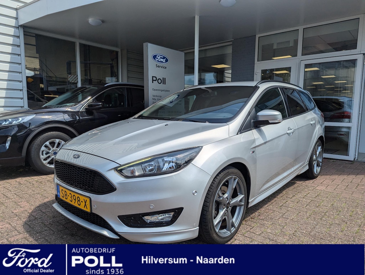 Ford Focus Wagon - 1.5 EcoBoost 150pk ST-Line Adv Navi Camera Parking pack Voorruitverwarming 18" LM Wagon - AutoWereld.nl