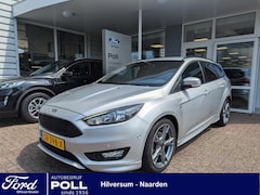 Ford Focus Wagon - 150pk EcoBoost ST-Line Navi Camera Parking pack Voorruitverwarming 18" LM Dealeronderhoude