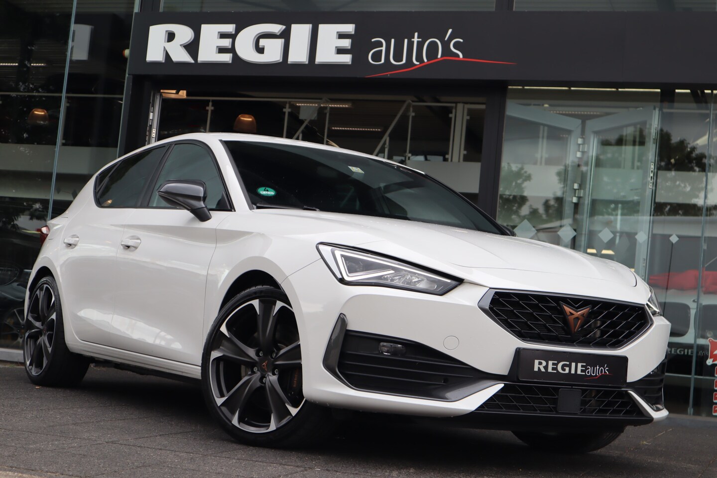 CUPRA Leon - 1.4 e-Hybrid VZ Navi Led - AutoWereld.nl