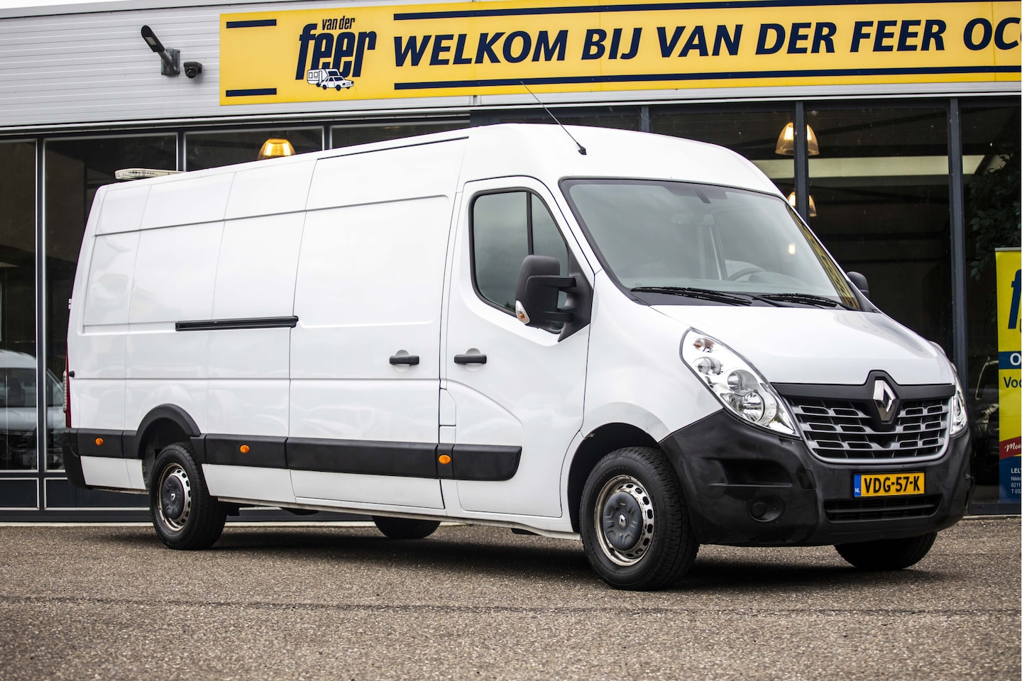 Renault Master - T35 2.3 dCi L4H2 EL Energy T35 2.3 dCi L4H2 EL Energy EX.BTW - AutoWereld.nl