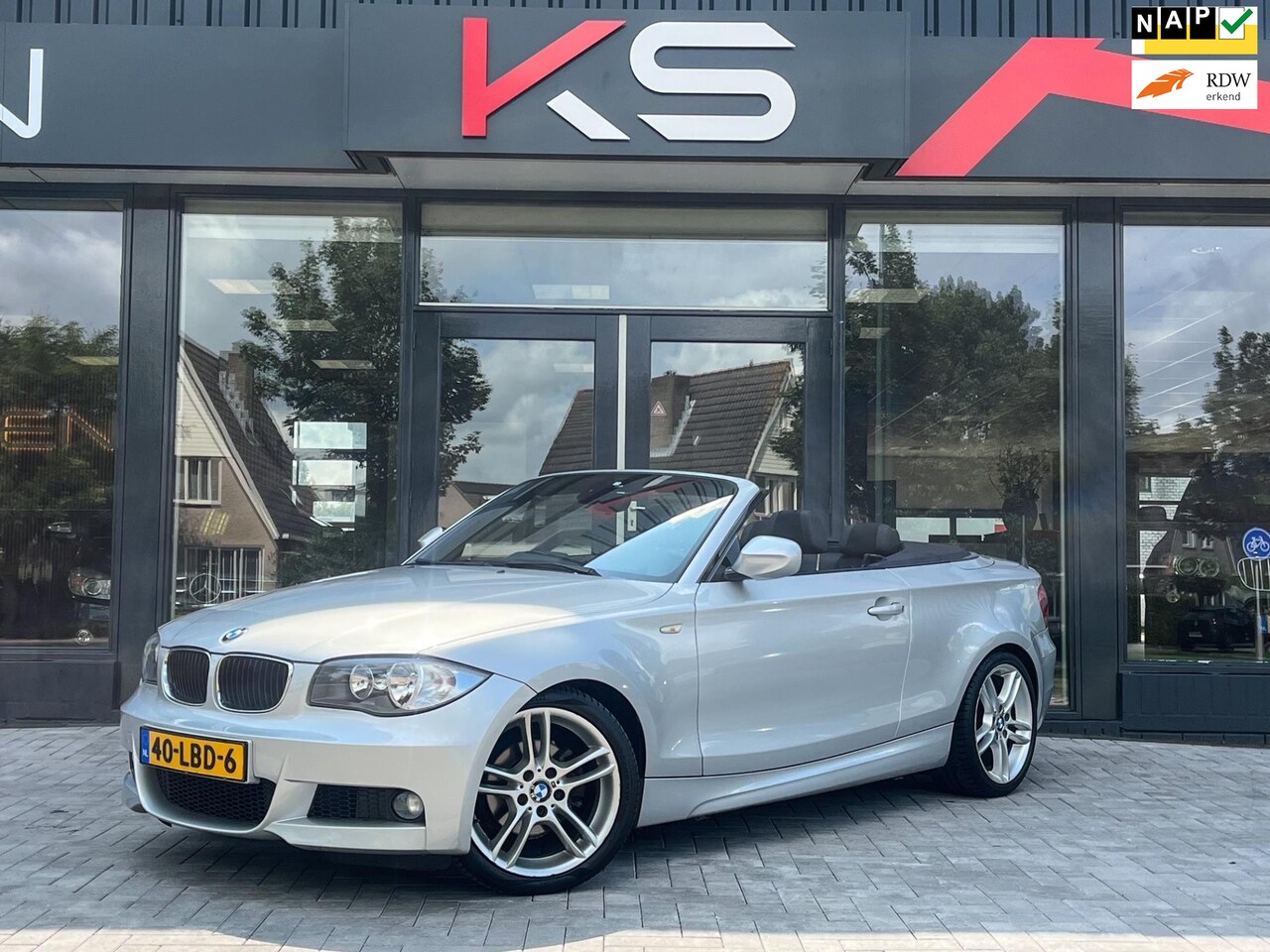 BMW 1-serie Cabrio - 118i High Executive M pakket Navi Pdc Half leder - AutoWereld.nl