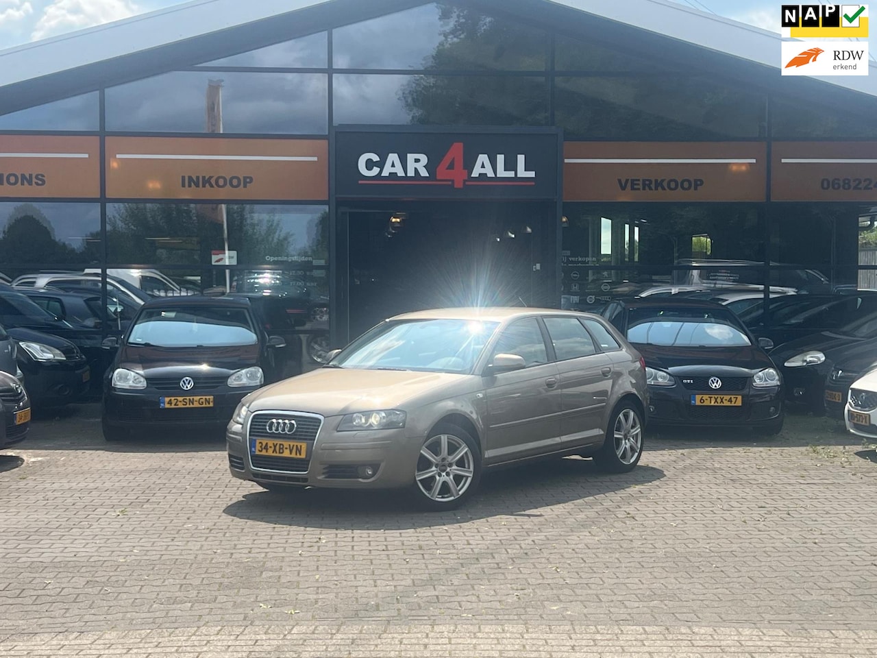 Audi A3 Sportback - 1.8 TFSI Ambiente CRUISE/CLIMA/PDC/TREKHAAK/APK 18-04-2025 - AutoWereld.nl