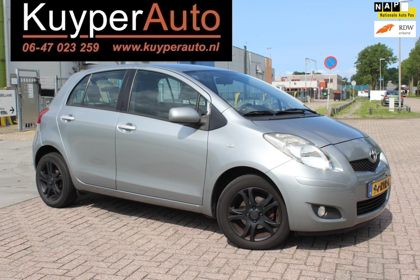 Toyota Yaris - 1.3 VVT-i Aspiration 1.3 VVTi Aspiration 5 DRS - AutoWereld.nl