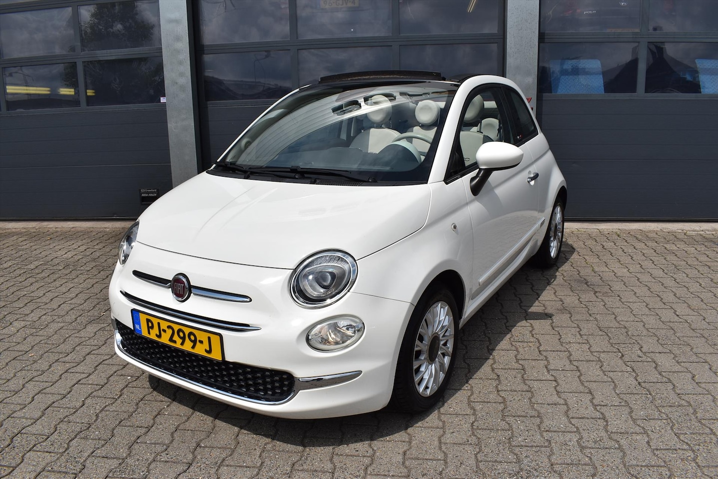 Fiat 500 C - 0.9 Turbo TwinAir 80pk Lounge - AutoWereld.nl