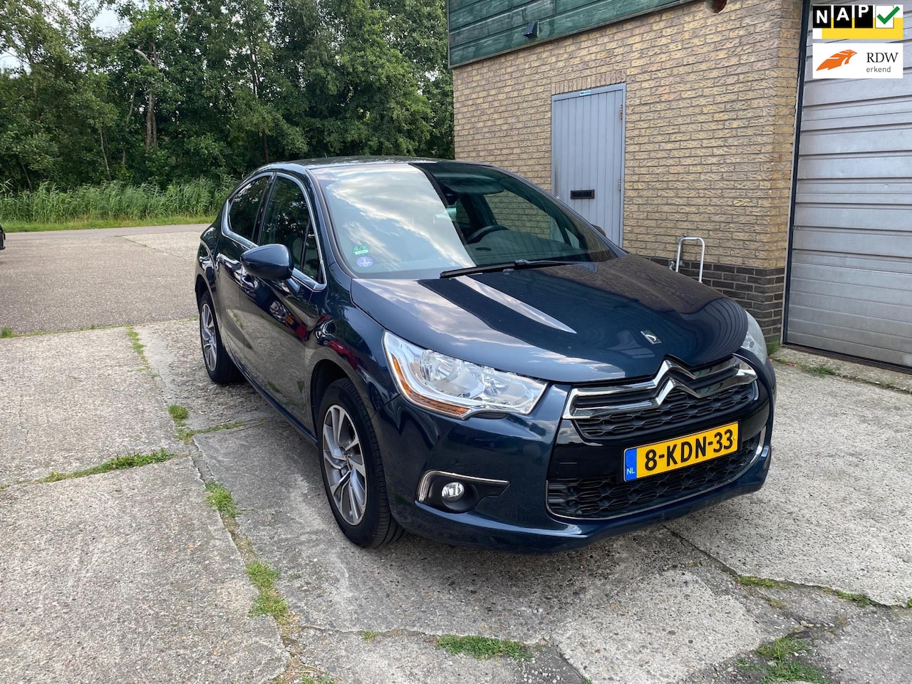 Citroën DS4 - 1.6 VTi met navigatie, 17", nette Dealerauto NAP - AutoWereld.nl