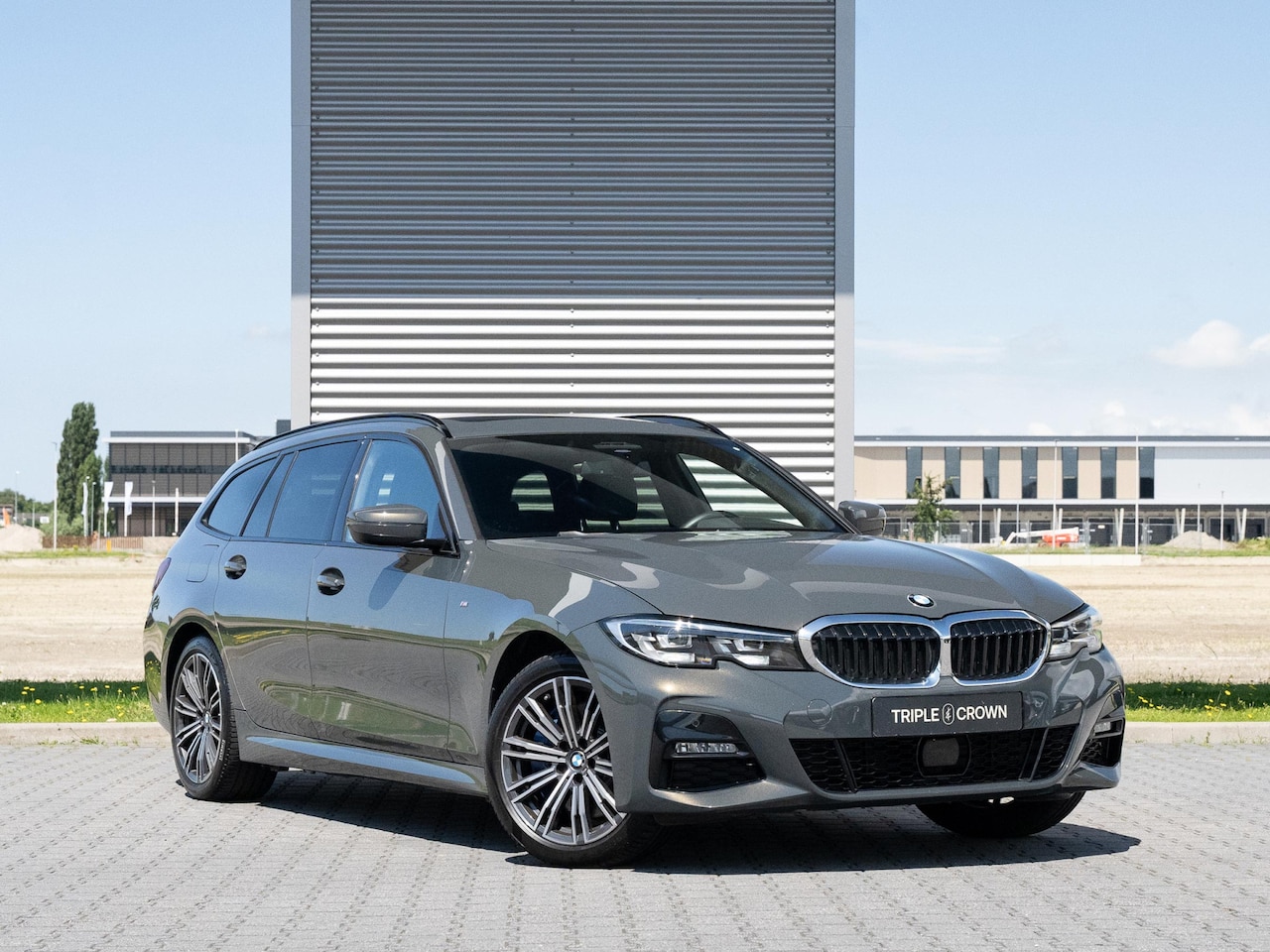 BMW 3-serie Touring - 330e High Executive | M-Pakket | Sfeerverlichting | Trekhaak - AutoWereld.nl