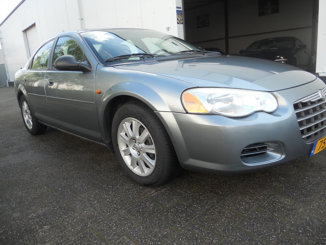 Chrysler Sebring - 2.7i V6 Chrysler Sebring 2.7i V6 24V 203PK SUPER KANON,, Nieuwe APK. - AutoWereld.nl