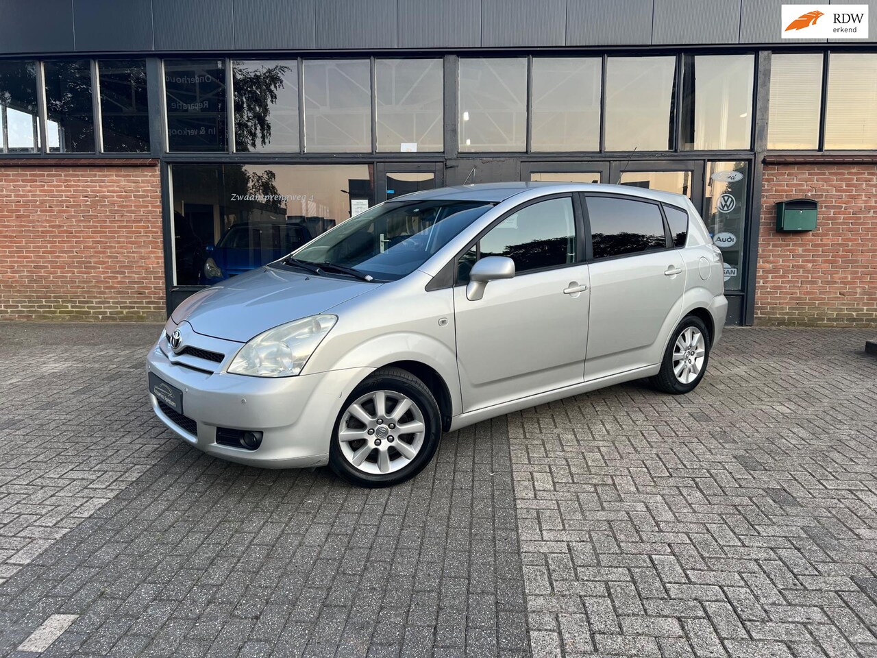 Toyota Verso - 1.6 VVT-i Dynamic 1.6 VVT-i Dynamic, Airco, Climate control, Cruise control - AutoWereld.nl