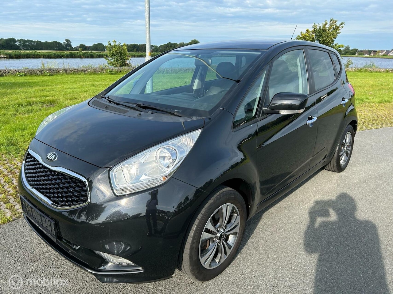 Kia Venga - 1.6 CVVT ExecutiveLine 1.6 CVVT ExecutiveLine - AutoWereld.nl