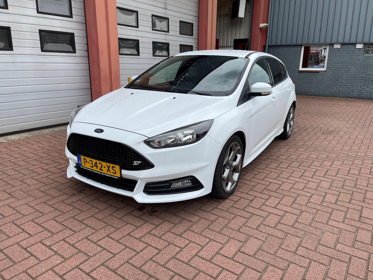 Ford Focus - 2.0 ST-2 2.0 ST-2 - AutoWereld.nl