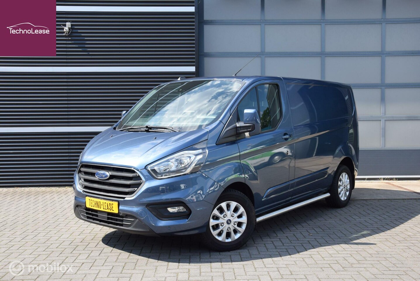 Ford Transit Custom - 280 2.0 TDCI L1H1 Limited navi Apple carplay Cruise control - AutoWereld.nl