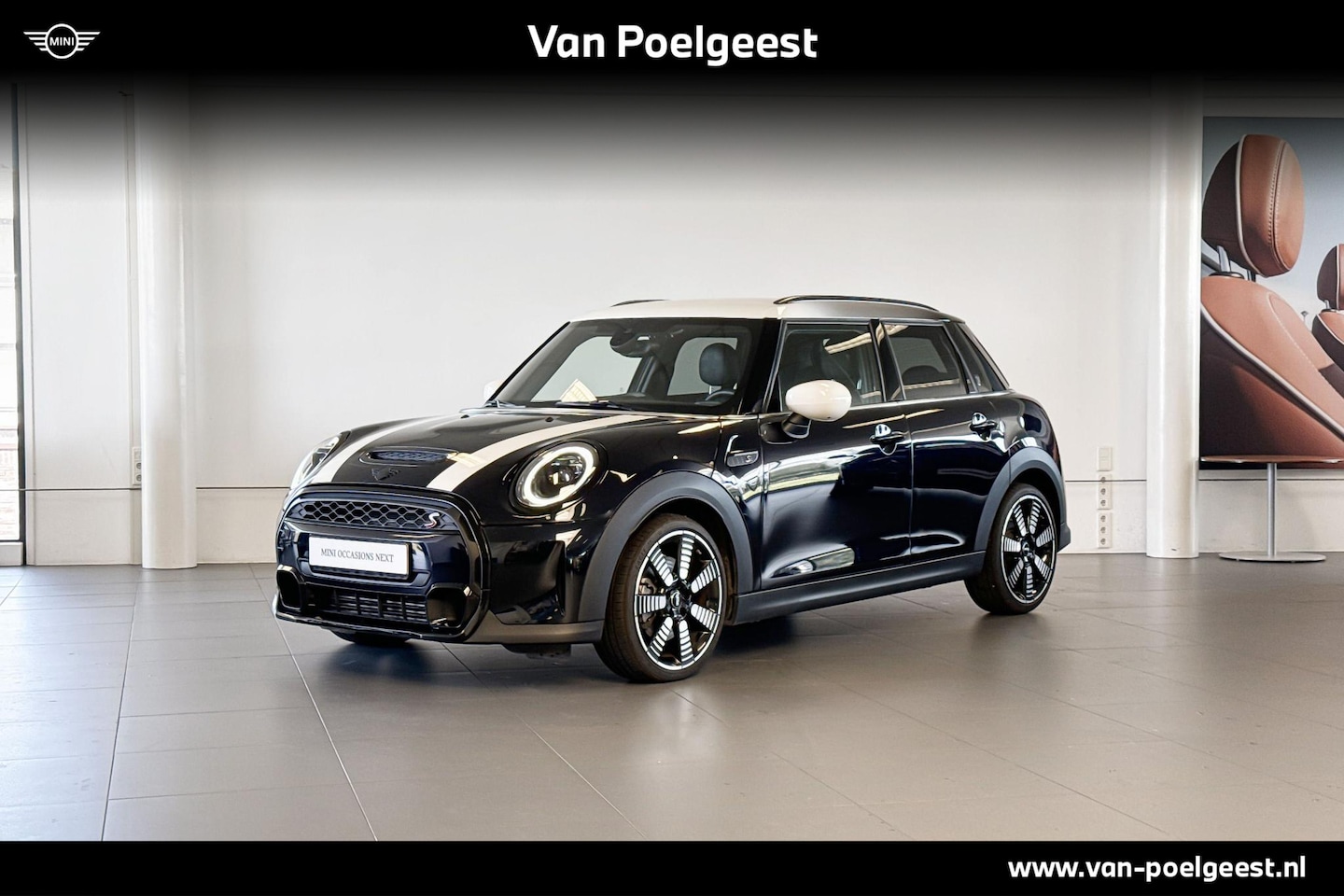 MINI Cooper S - 5-deurs 2.0 MINI Yours | Stoelverwarming | Achteruitrijcamera | Sportstoelen | - AutoWereld.nl