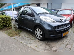 Peugeot 107 - 1.0-12V XR 5 drs met airco , apk tot 18-8-2025