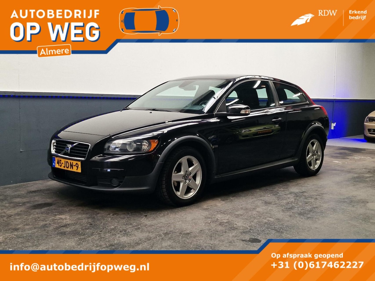 Volvo C30 - 1.6D Momentum | Airco | Trekhaak | Nw roetfilter - AutoWereld.nl