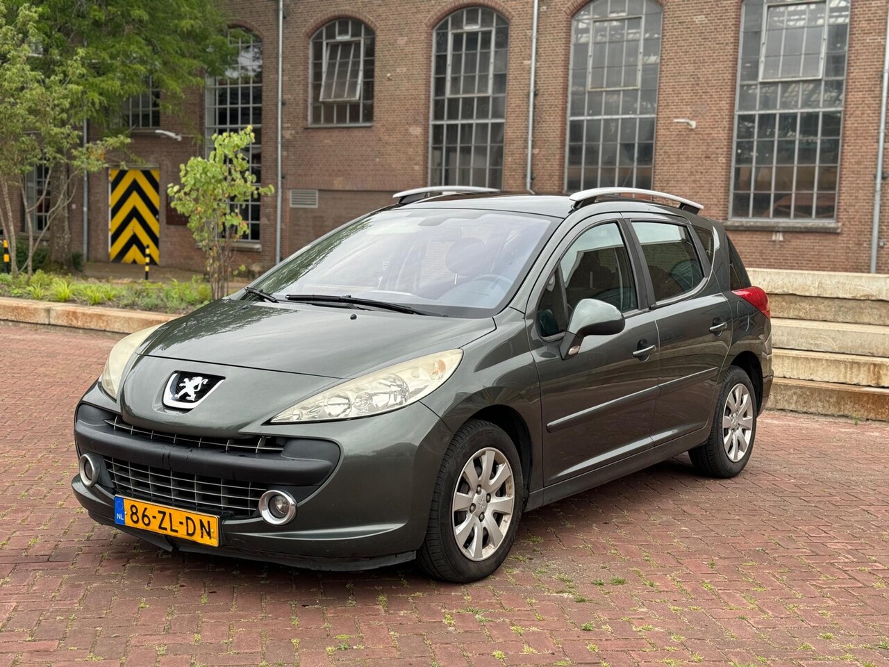 Peugeot 207 SW - 1.6 VTi XS 1.6 VTi XS - AutoWereld.nl