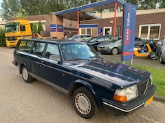 Volvo 245 - GL 2.3 Polar APK verlopen met laswerk