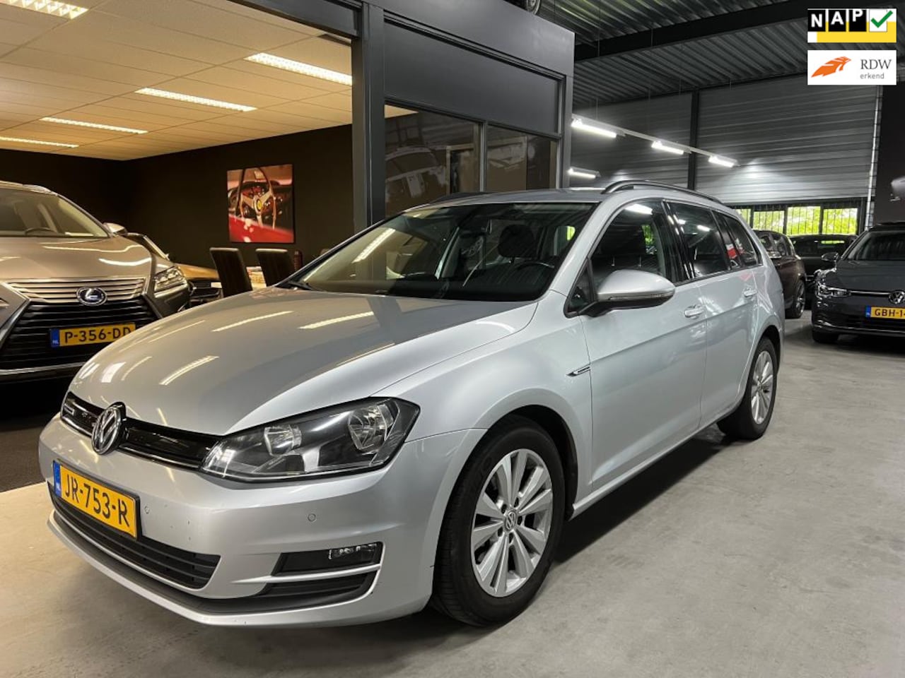 Volkswagen Golf Variant - 1.0 TSI Comfortline - Climate - Cruise - Navigatie - AutoWereld.nl