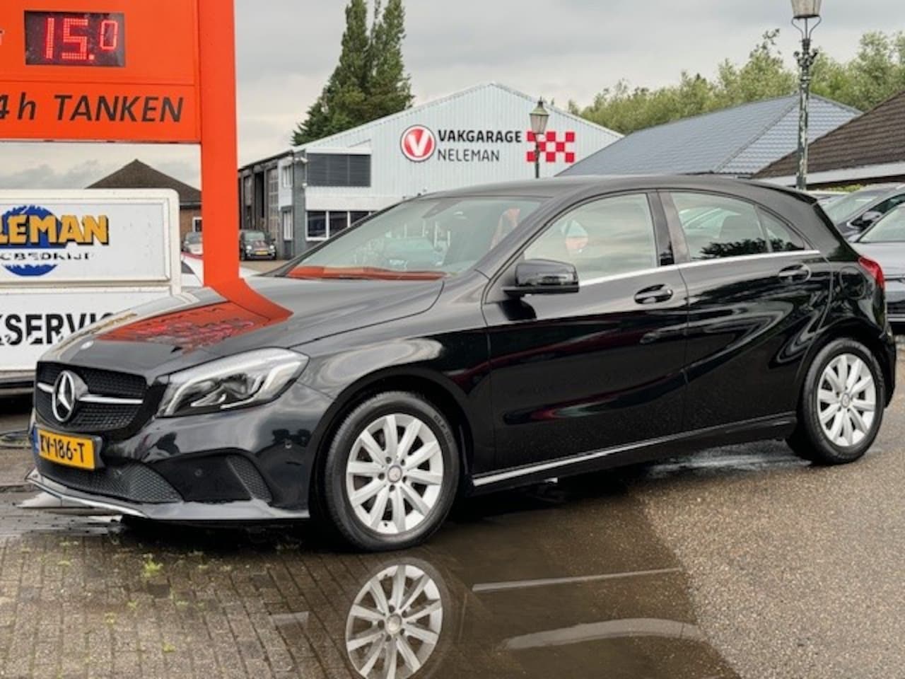 Mercedes-Benz A-klasse - A180 122pk 7G-DCT Urban Ambition - AutoWereld.nl