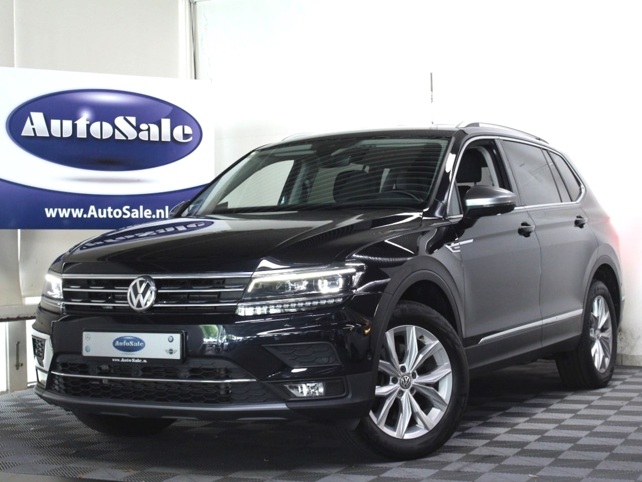 Volkswagen Tiguan Allspace - 2.0 TSI 4Motion Highline 7p. ACC TREKHAAK STUUR/STOELVW '19 - AutoWereld.nl