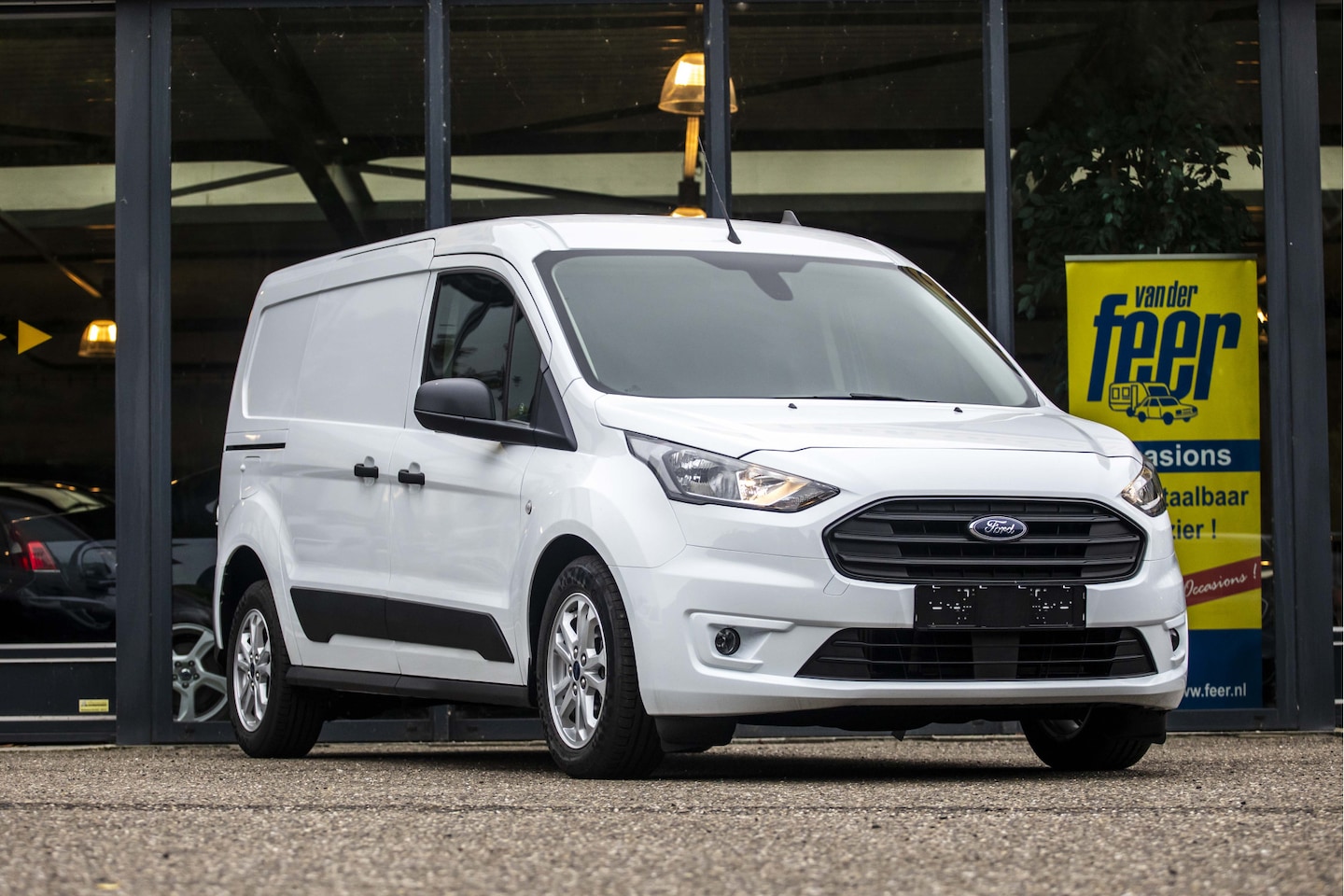 Ford Transit Connect - 1.5 EcoBlue L2 EX.BTW Nieuw uit voorraad leverbaar! - AutoWereld.nl