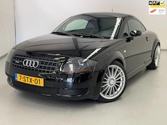 Audi TT - 1.8 5V Turbo Quattro / Bose / Navi / Xenon / 18" LM