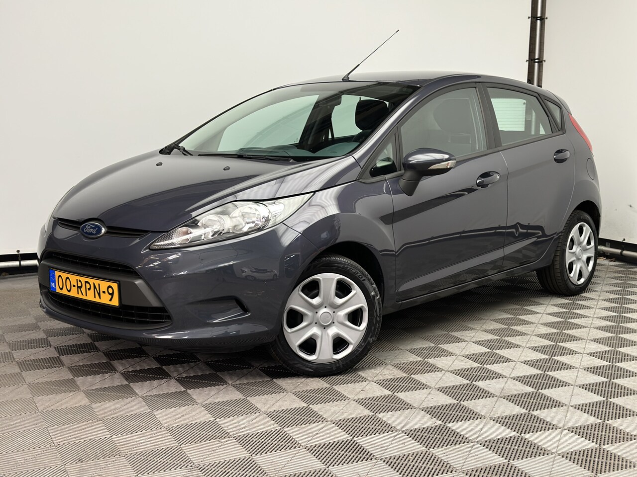 Ford Fiesta - 1.25 Limited 5-drs Airco NL Auto - AutoWereld.nl