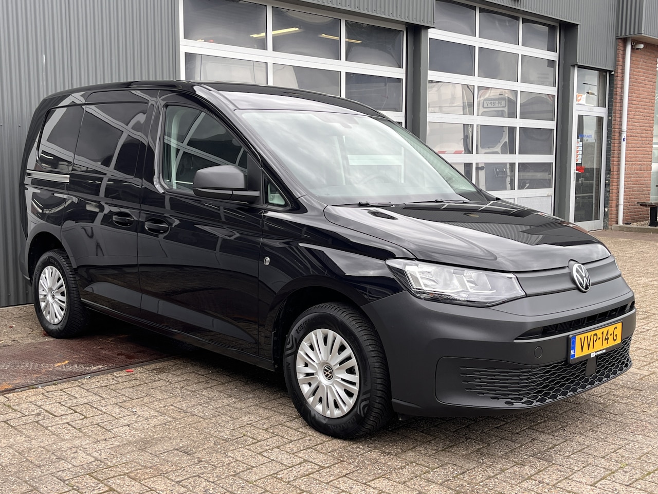 Volkswagen Caddy Cargo - 2.0 TDI Airco Apple Cruise controle Trekhaak 1400kg trekgewicht Parkeersensoren achter Stu - AutoWereld.nl