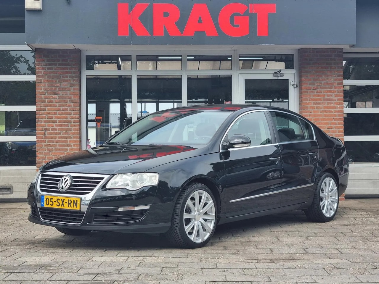 Volkswagen Passat - Highline 1.6 FSI 116 pk - - AutoWereld.nl