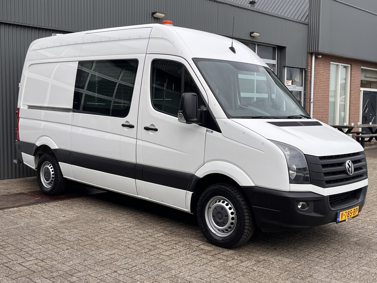 Volkswagen Crafter - 35 2.0 TDI L2H2 Kast Inrichting Trekhaak 3500kg Omvormer Standkachel Airco Cruise controle - AutoWereld.nl