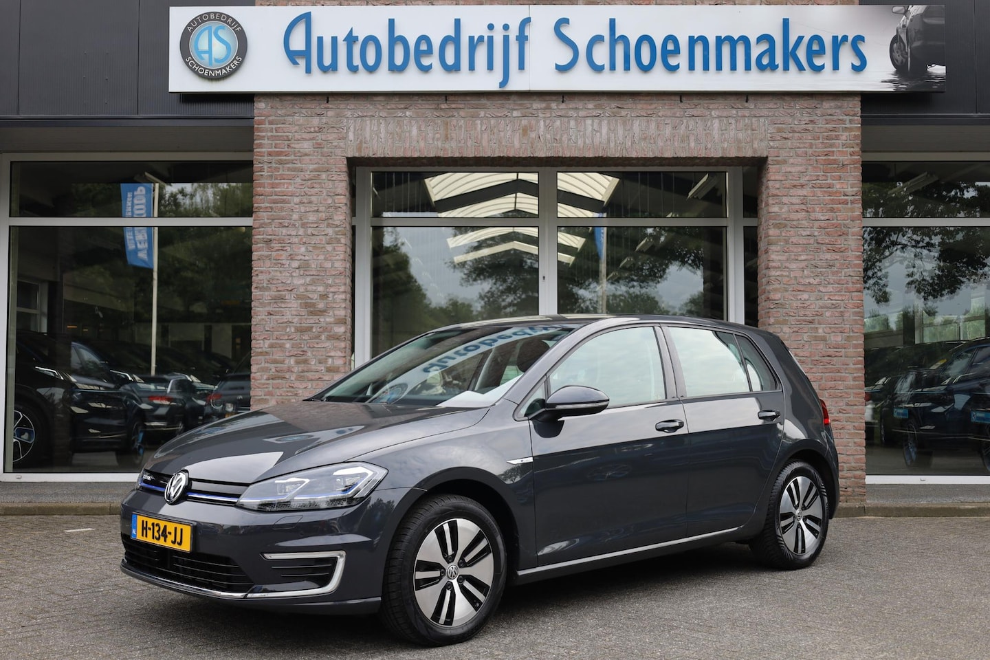 Volkswagen e-Golf - E-DITION NAVI STOELVERWARMING 2xPDC CLIMA LMV - AutoWereld.nl