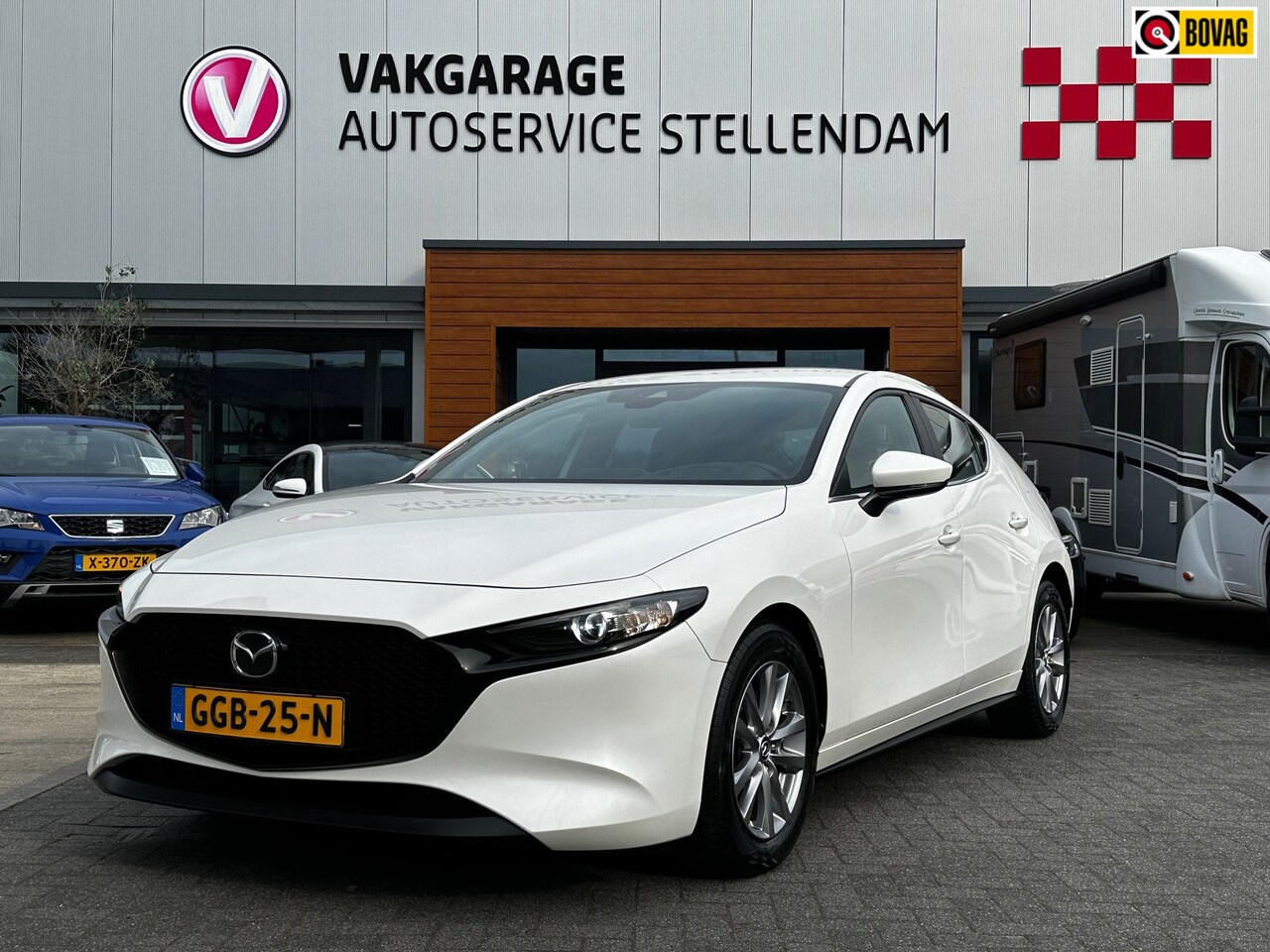 Mazda 3 - 2.0 e-SkyActiv-G M Hybrid 122|Carplay|PDC A|Adaptieve Cruise|Navigatie - AutoWereld.nl