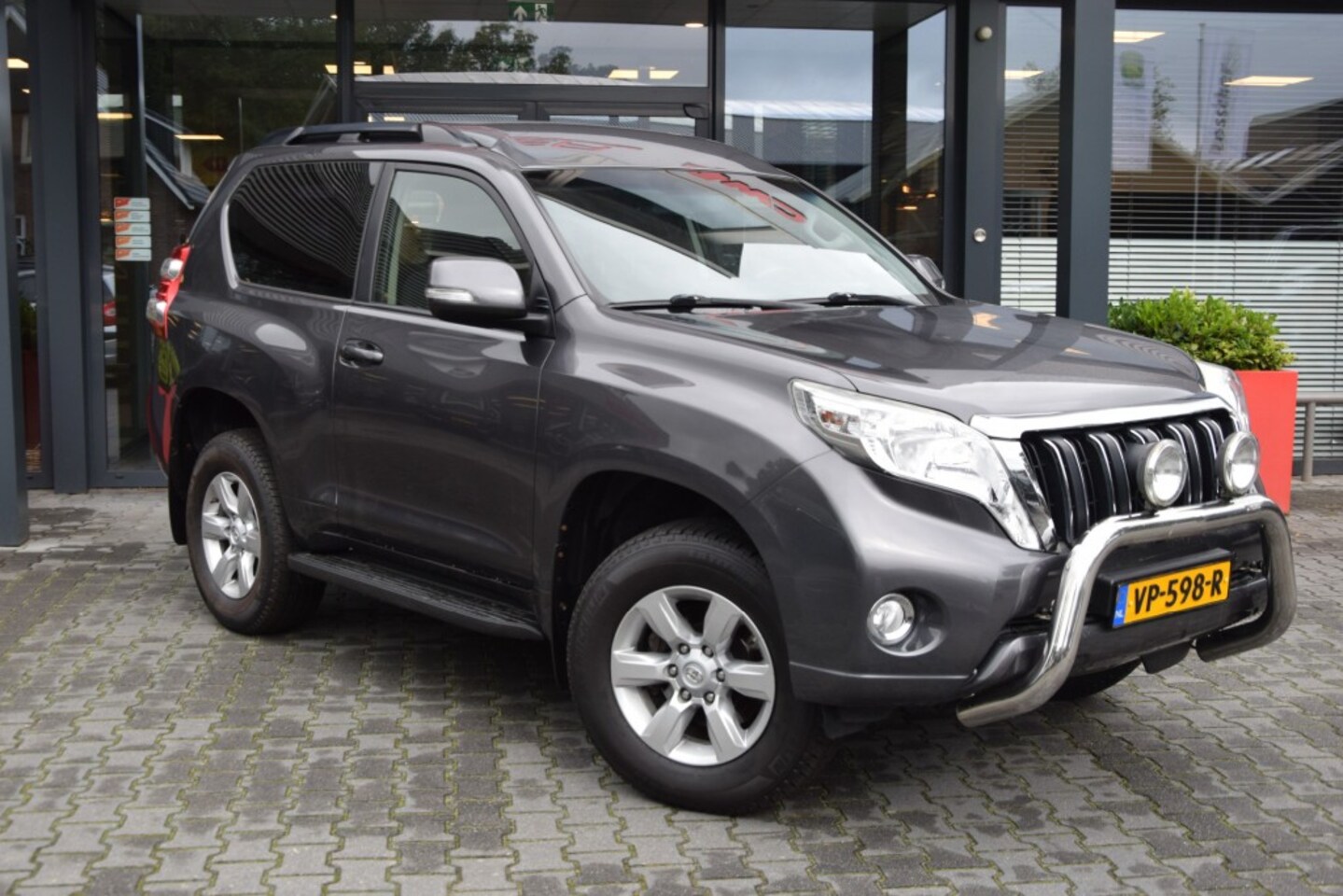 Toyota Land Cruiser 150 - 3.0 D-4D 3DRS VX A/T VAN - AutoWereld.nl